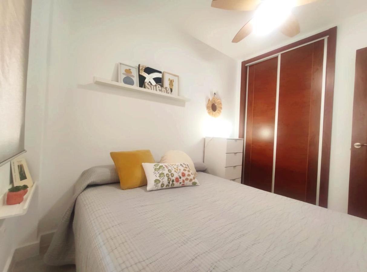 Fantástico apartamento en 1ª línea de playa Fuengirola Exterior foto